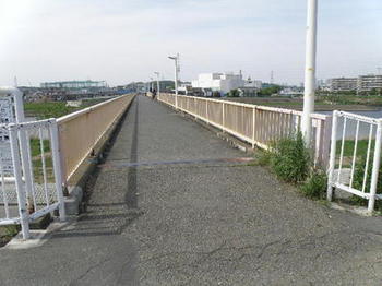 鶴見川sas12s鷹野橋人道橋s4.JPG